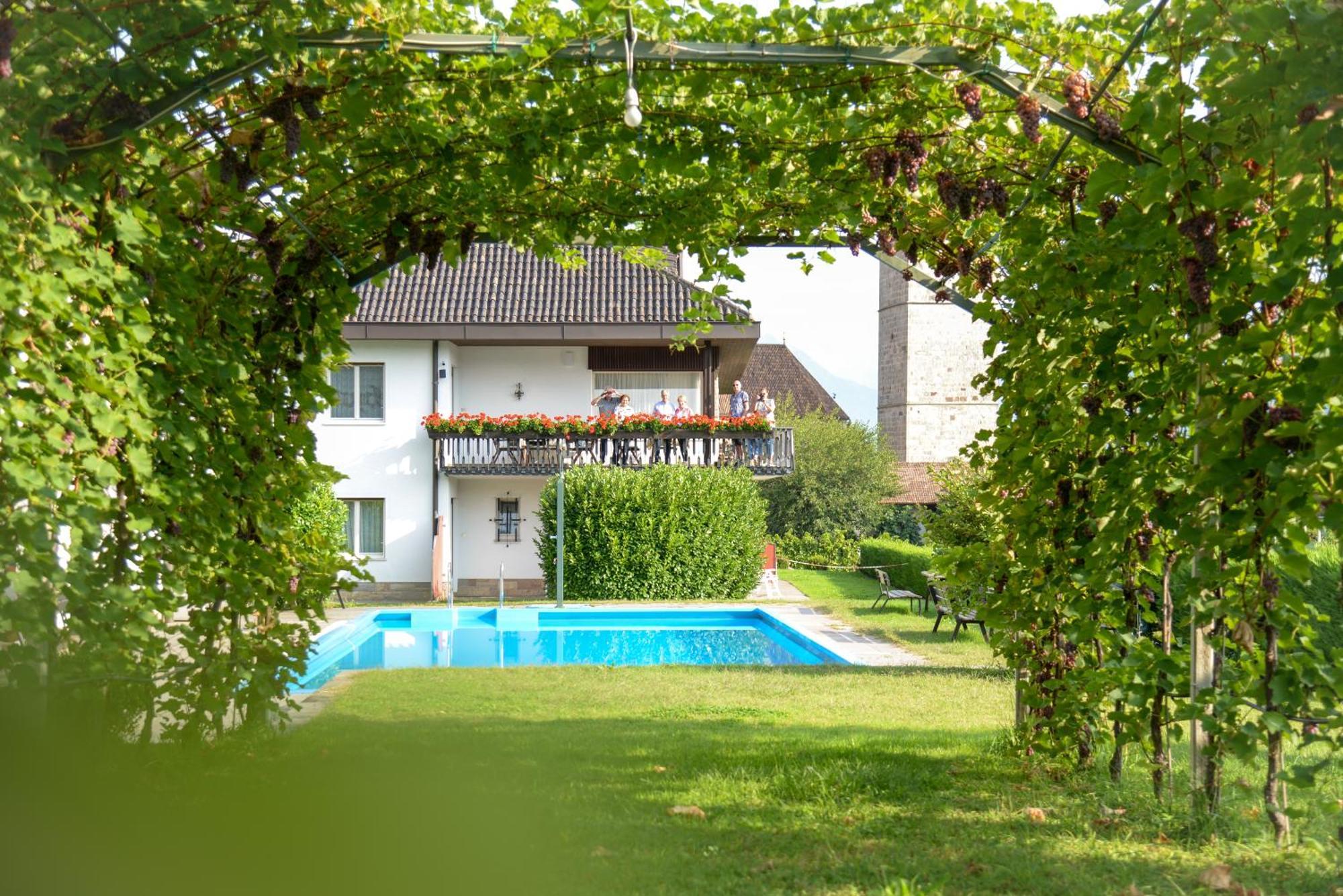 Pension Rebgut Bed and Breakfast Lana Eksteriør billede